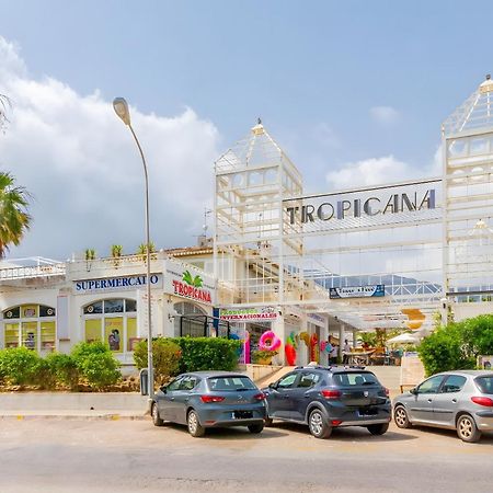 Penthouse Next To The Denia Marina Apartment Bagian luar foto