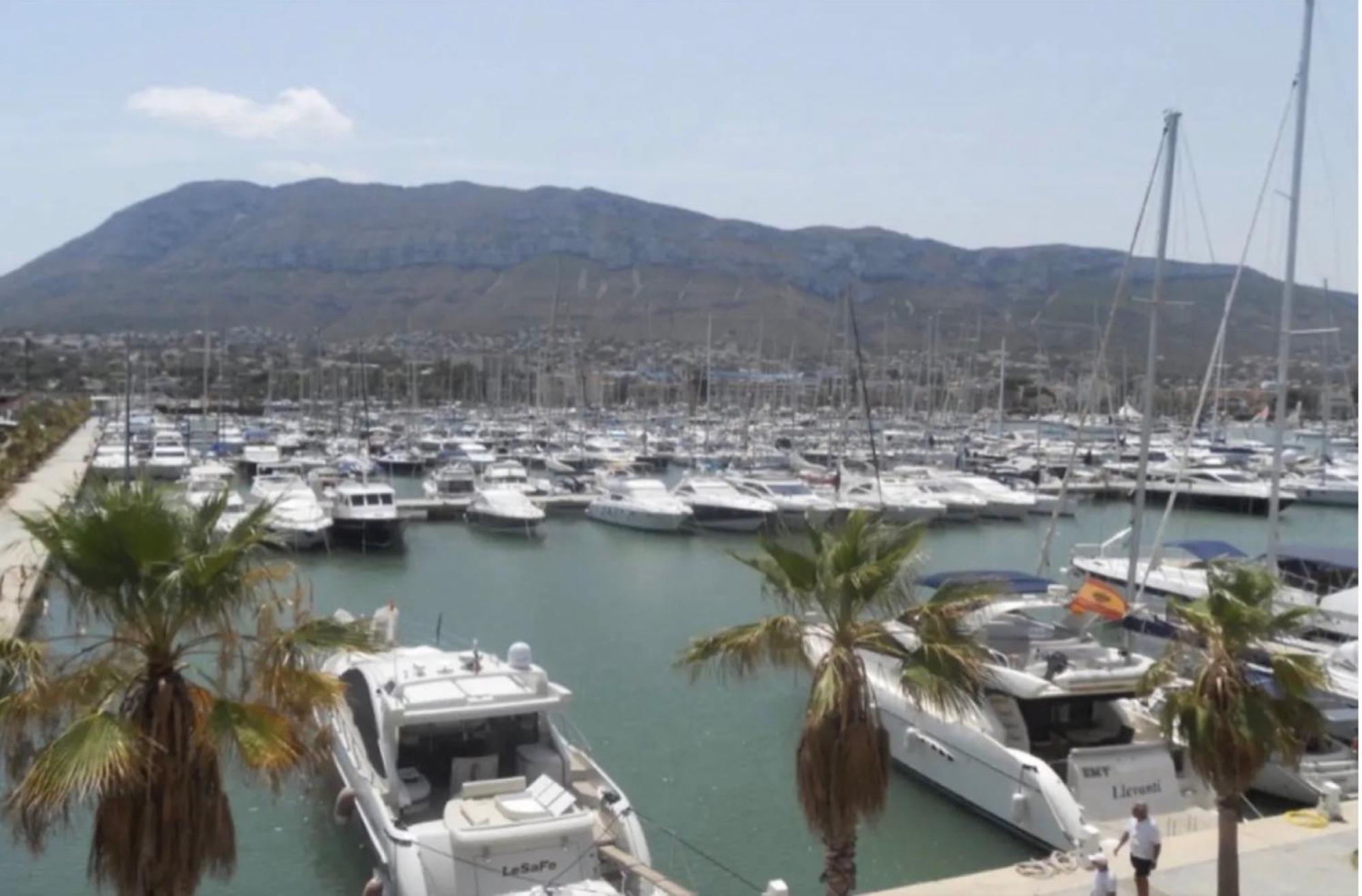 Penthouse Next To The Denia Marina Apartment Bagian luar foto
